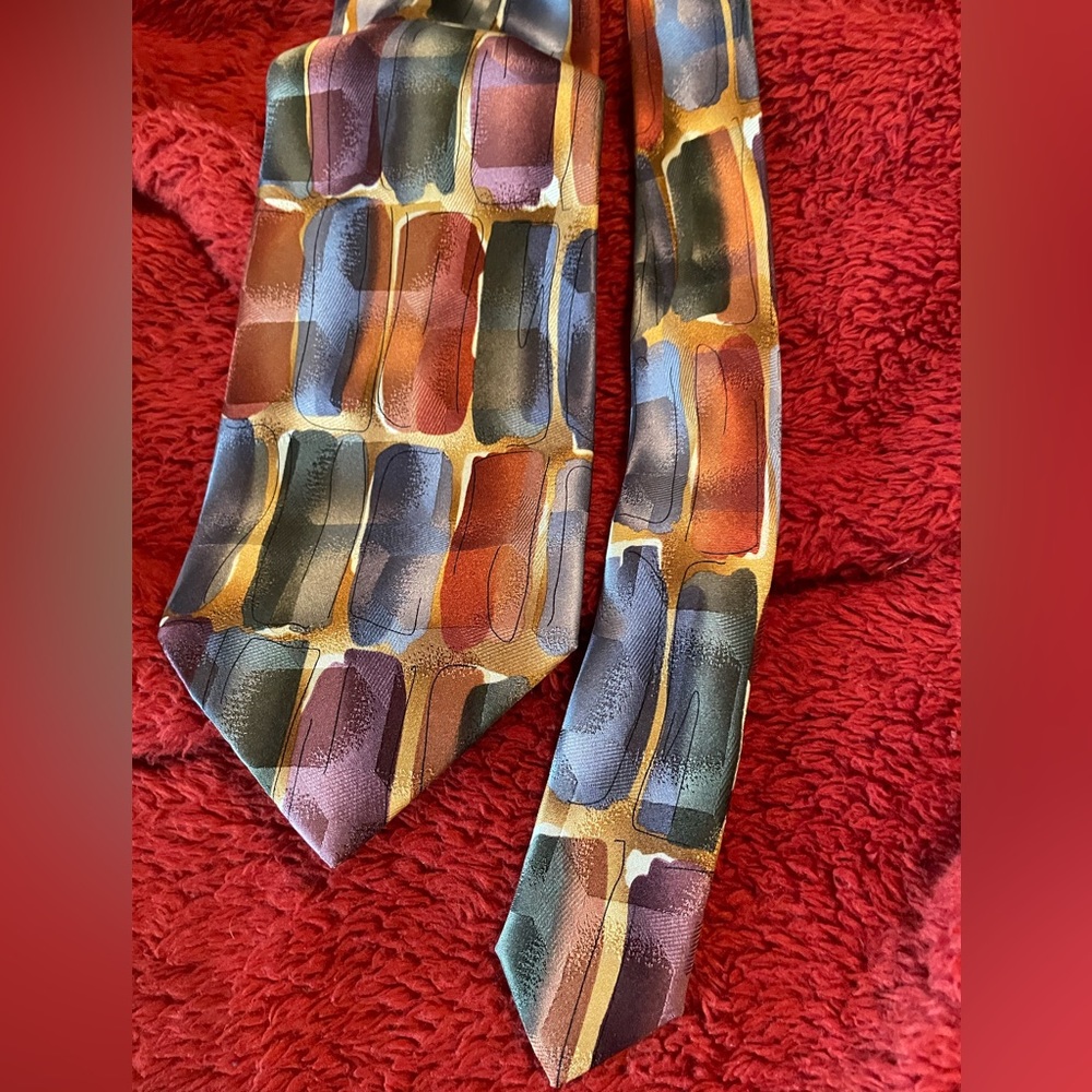 NWT JGarcia Man Wired Crossroads
Collection 35 Tie Multi color All Silk Abstract